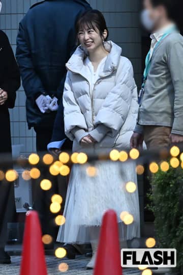 志田未来、FRUITS ZIPPERライブに“推し活”Tシャツ姿で参戦しファン歓喜