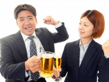 日本人の4割はお酒に弱い？遺伝子で決まるアルコール分解能力と顔が赤くなる理由