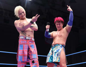 【全日本】青柳亮生＆ＨＡＹＡＴＯがタッグＴ１回戦突破「この勢いのまま優勝してアジアを巻く」