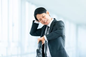 最悪…出張中に「至急戻って来い！」→2時間かけて戻った営業マンを待っていた“まさかの業務”　ある男性の回想