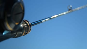 DAIWAのテクノロジーを満載したフラッグシップロッドが登場。AGSとカーボンラッピングシステムでしなやかさと感度、操作性を追求した1本に。