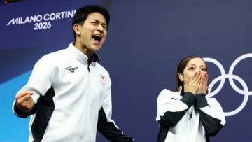 【フィギュア】りくりゅう世界歴代最高得点で逆転の金メダル!!　気迫のスロージャンプ、ツイストリフト完璧演技　歓喜の抱擁に万雷の拍手