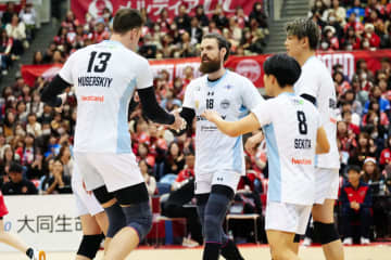 東京ヴェルディ、城福浩監督との契約を更新！就任5年目も「成長ある