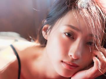 “令和最強のメリハリボディ”澄田綾乃、もはや芸術品の最新デジタル写真集
