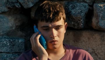 世界に馴染めない16歳の少年を包む漠然とした不安の行き場は？フランス映画『君の見る世界をなぞる』日本公開決定
