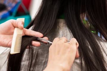 髪を30センチ切って気持ちもバッサリ、10～30代女子がやってる「失恋からの立ち直り方」【完全版】