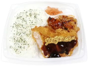 鶏の照焼きとチキンカツのWチキンで873kcalの食べ応えのある弁当! セブン‐イレブンが「Wチキン弁当　鶏照焼き＆チキンカツ」を発売