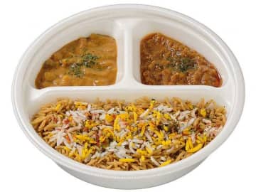 南インドカレーの名店「エリックサウス」監修の本格的なビリヤニと2種のカレーを楽しめて税込654円! セブン‐イレブンが「エリックサウス監修ビリヤニ」を発売