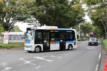 ズーラシアで自動運転バスの実証実験　NTT Comなど9社