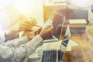 フリーランスで副業するのにおすすめの資格　中小企業診断士