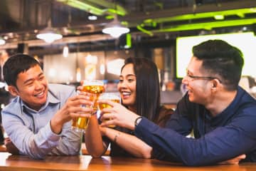 楽しく毎日を過ごせるよう努力してる？　仕事に追われてツラい日々の男性も　一度しかない人生なのだから、毎日を楽しく生きたいものである。しかし、日々に追われている人もいるだろう。