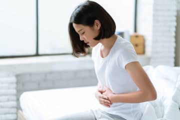 揚げ物を食べると胃がもたれる? 特定のお店だけお腹を壊す人も 揚げ物は、とても食欲をそそる食べ物であ... 画像