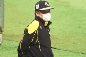 鷹・工藤監督「6回がキモと」　1イニングに3投手の執念継投でロッテ戦初勝ち越し