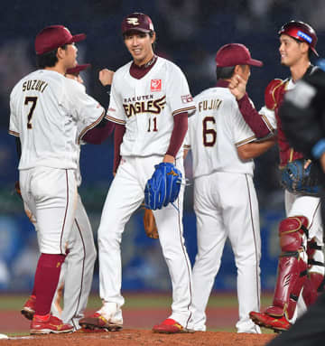  楽天がロッテに連勝で自力ＣＳ進出消滅の危機回避　三木監督「一戦一戦変わらず全力で戦っていく」