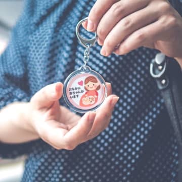 「マタニティマークで嫌な目にあう」は本当？ 妊産婦からは驚きの本音が続々…