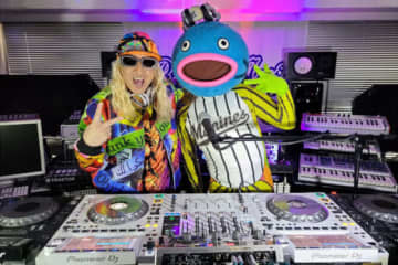 ロッテ「謎の魚」、デビュー曲名決定に「DO DANCE!!」　DJ KOOさんに挨拶