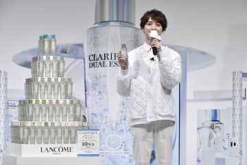 キスマイ玉森裕太 爽やか白コーデで登場 新次元の透明肌を極めたい エンタメプラス 話題のエンタメ情報満載