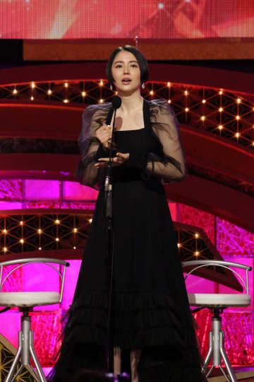 長澤まさみ・黒木華ら、豪華女優陣が日本アカデミー賞で華やかドレス! 着用ブランドは