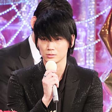 綾野剛“9年前”と顔が違う？ 金ロー『るろうに剣心』の姿に「かっこいい！」