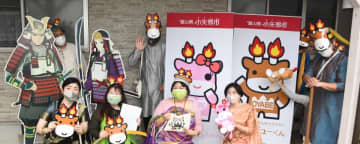 高田世界館で義仲ＰＲ　インド映画上映に合わせ、火牛〝つながり〟 富山県小矢部市