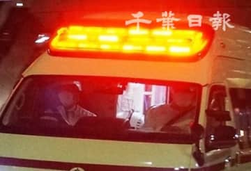 法面にトラック衝突…　近くに倒れた男性　運転席から投げ出されたか　病院へ搬送、死亡確認　市原の有料道路