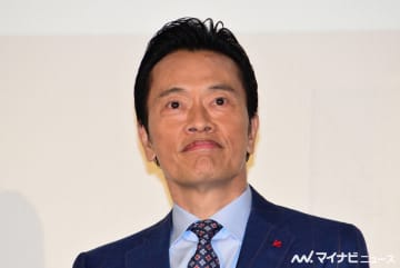 遠藤憲一、ミニスカ姿「しっくりくるように…」菜々緒構想ガールズラブにも女子役で意欲