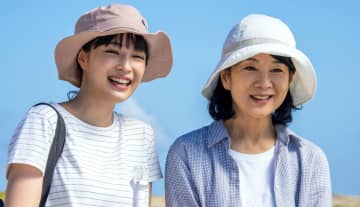 広瀬すずの誕生日を記念してクランクアップ＆新場⾯写真が解禁！「すずちゃんは涼やか」