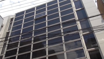 確定申告せず2億円脱税か　理事夫妻を逮捕
