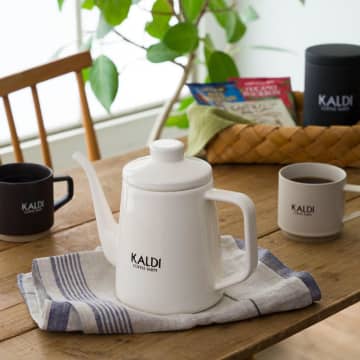 【ついに】カルディの人気マグとケトルが定番化！おうちコーヒータイム捗るわ～。