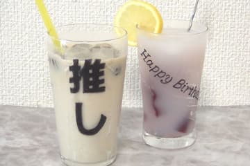 100均でできる「推しグラス」やってみた。簡単だしおうちカフェはかどるわ～