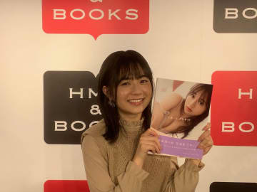 発売即重版した写真集『であい。』に伊藤萌々香が込めた想い