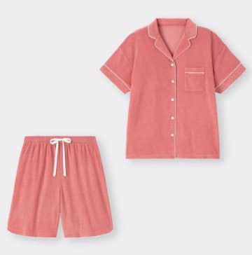 【GU新作】抗菌防臭効果、接触冷感で夏にぴったり！「トマトパジャマ」いいかも。