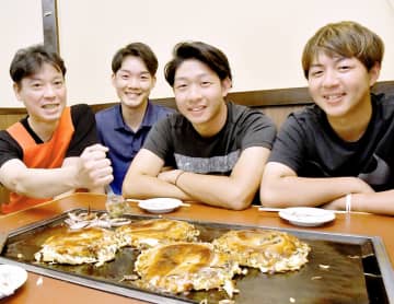 栗原陵矢が部活帰りに通ったお好み焼き店 自分らしく輝いて 東京オリンピック飛躍の糧に 福井新聞 コネクト 栗原陵矢が部活帰りに通ったお好み焼き店 自分らしく輝いて 東京オリンピック飛躍の糧に 福井新聞 コネクト