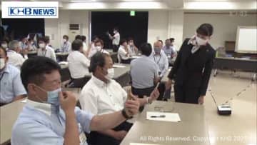 ニュース画像：宮城・東松島市の職員がJALの客室乗務員に学ぶ