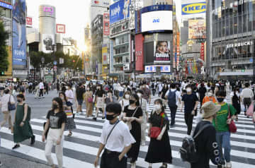 31日の人出、7割弱で減少　自宅での五輪観戦が影響か