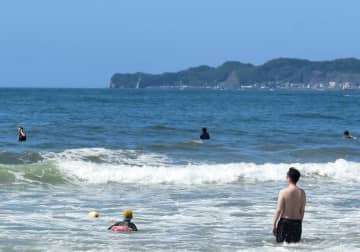 御宿の海水浴場で男性死亡　友人と遊泳中か