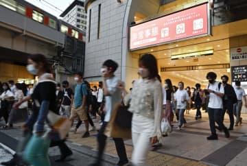 国内感染、最多1万4207人　コロナ、14都府県で最も多く