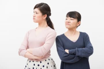 「義母が半世紀前のベビー用品を使わせようとしてくる。布オムツから布団まで……」 同居嫁の悩みにアドバイス集まる
