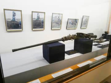 昨年発掘ゼロ戦機銃展示　墜落場所特定に6年、経緯説明　睦沢町立歴史民俗資料館