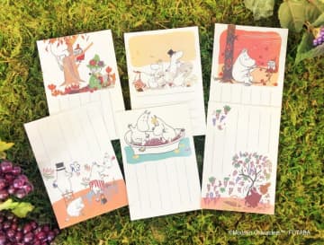 紅葉狩りするムーミンたちが激カワ！郵便局限定はがきゲットしなきゃ～。
