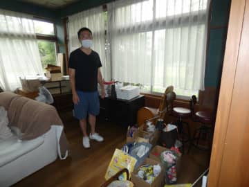 撮影セットの装飾品を地元公募、イスやランプ集まる　玉山鉄二さん、深川麻衣さん出演映画「今はちょっと、ついてないだけ」　千葉・茂原