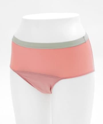 3COINSに初の「吸水型サニタリーショーツ」。速乾機能、抗菌加工生地を採用