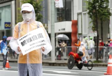国内で1万2910人感染　新型コロナ、死者30人