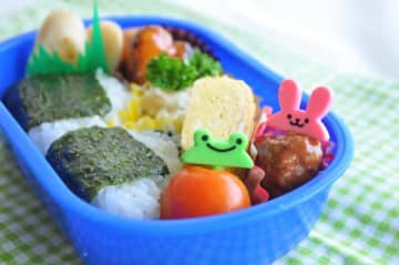 キラキラの「インスタ弁当」にプレッシャーを感じなくてもいい　弁当は「手抜き」で十分