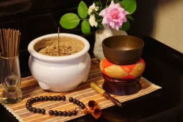 仏壇は粗大ごみでも出せる？みんな知らない「墓じまい」かかるお金