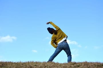 排便時の腹痛や便秘の原因“ねじれ腸”は、ラジオ体操で改善！