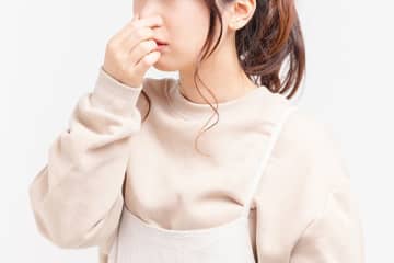 加齢に伴う臭いの悩み…きつい口臭の原因は「腸のガス」