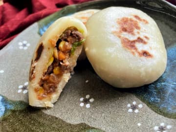 イノシシ肉おやき「暴走おやちょ」　館山総合高生が開発　大会で好評「地元の名物に」