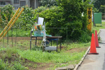 八街児童5人死傷事故　現場、いまだ抜け道として利用　市対策協が初会合