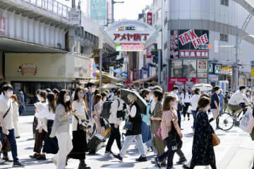 国内で新たに1246人感染　死者32人、新型コロナ